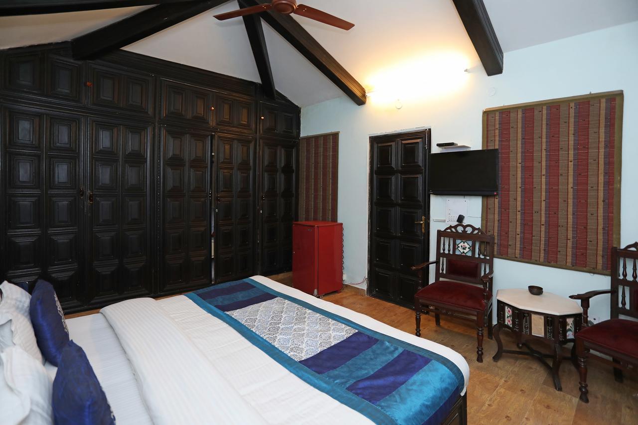 Oyo 1427 Hotel Malhar Haveli Noida Extérieur photo