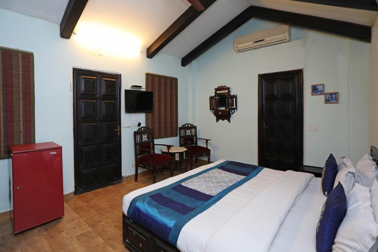 Oyo 1427 Hotel Malhar Haveli Noida Extérieur photo